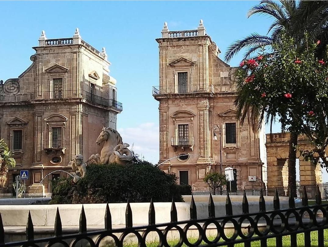 Ferienwohnung Politeama Sweet House Palermo Exterior foto